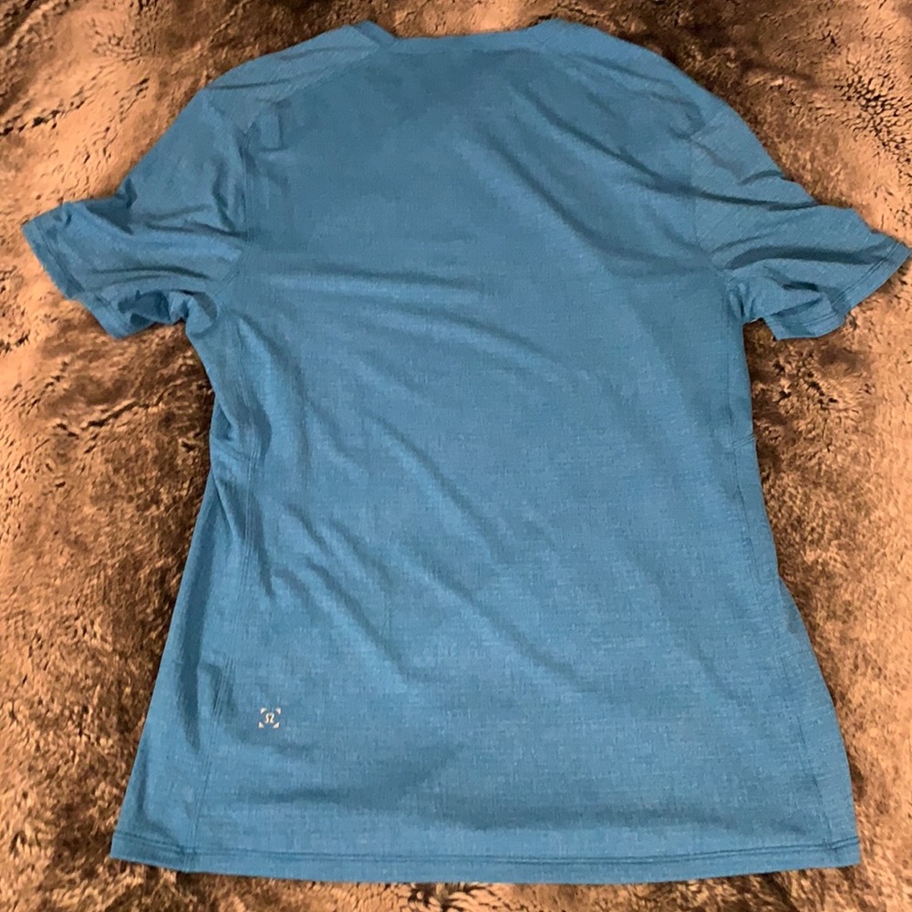 Lululemon Blue Shirt - Picture 4 of 5